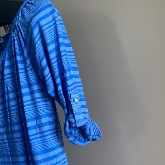 Old navy top blouse size medium - Picture 3 of 5